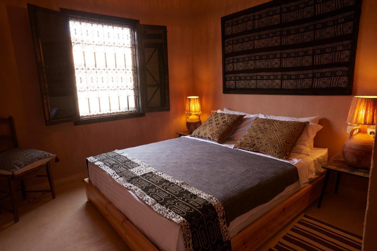 Hotel Kasbah Flilou à Ait Ougliff Extérieur photo