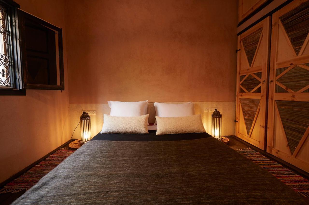 Hotel Kasbah Flilou à Ait Ougliff Extérieur photo