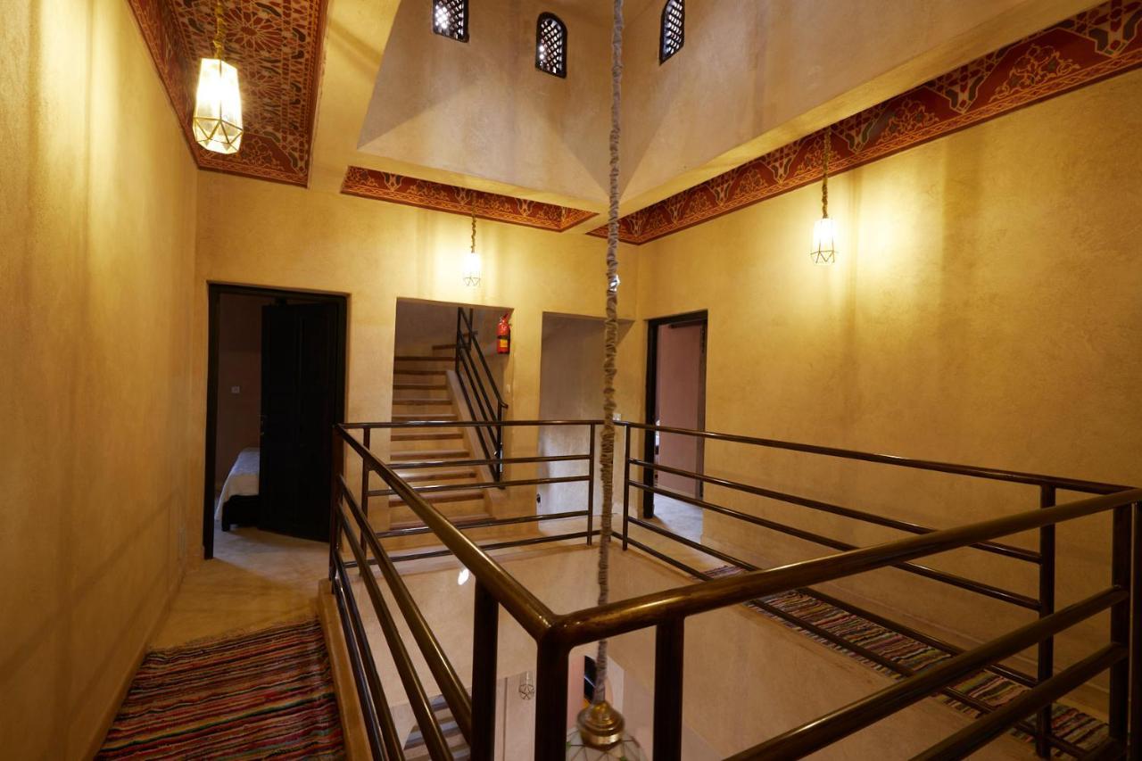 Hotel Kasbah Flilou à Ait Ougliff Extérieur photo